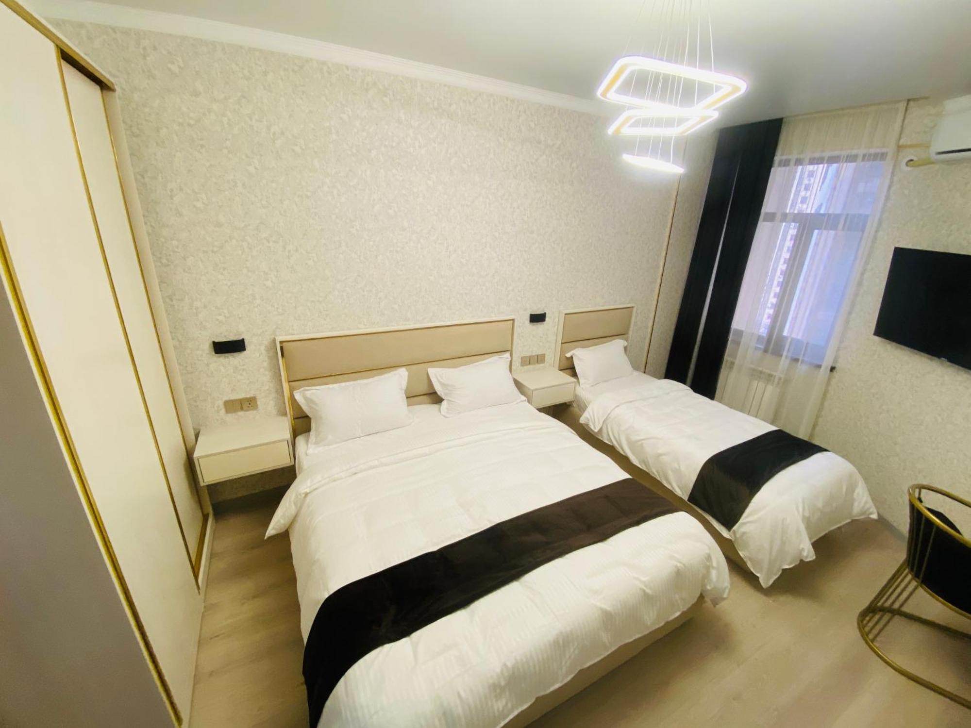 Baland Hotel Duşanbe Dış mekan fotoğraf