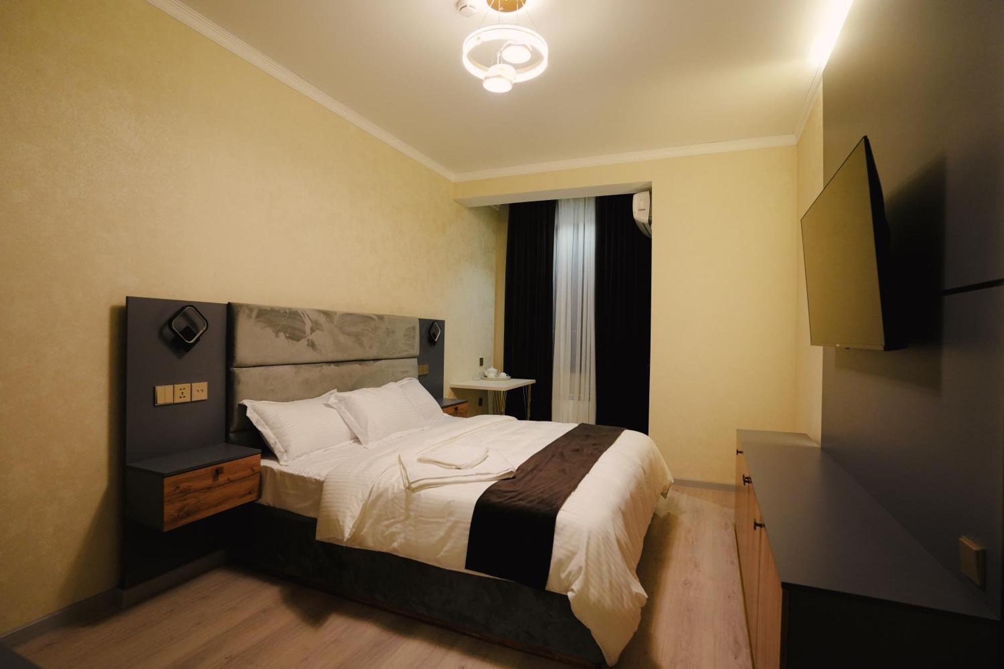 Baland Hotel Duşanbe Dış mekan fotoğraf