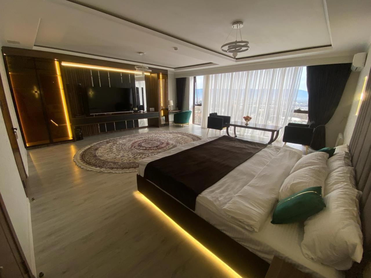 Baland Hotel Duşanbe Dış mekan fotoğraf