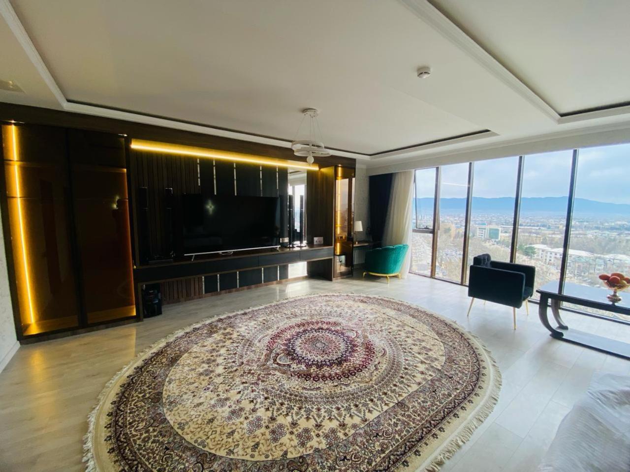 Baland Hotel Duşanbe Dış mekan fotoğraf