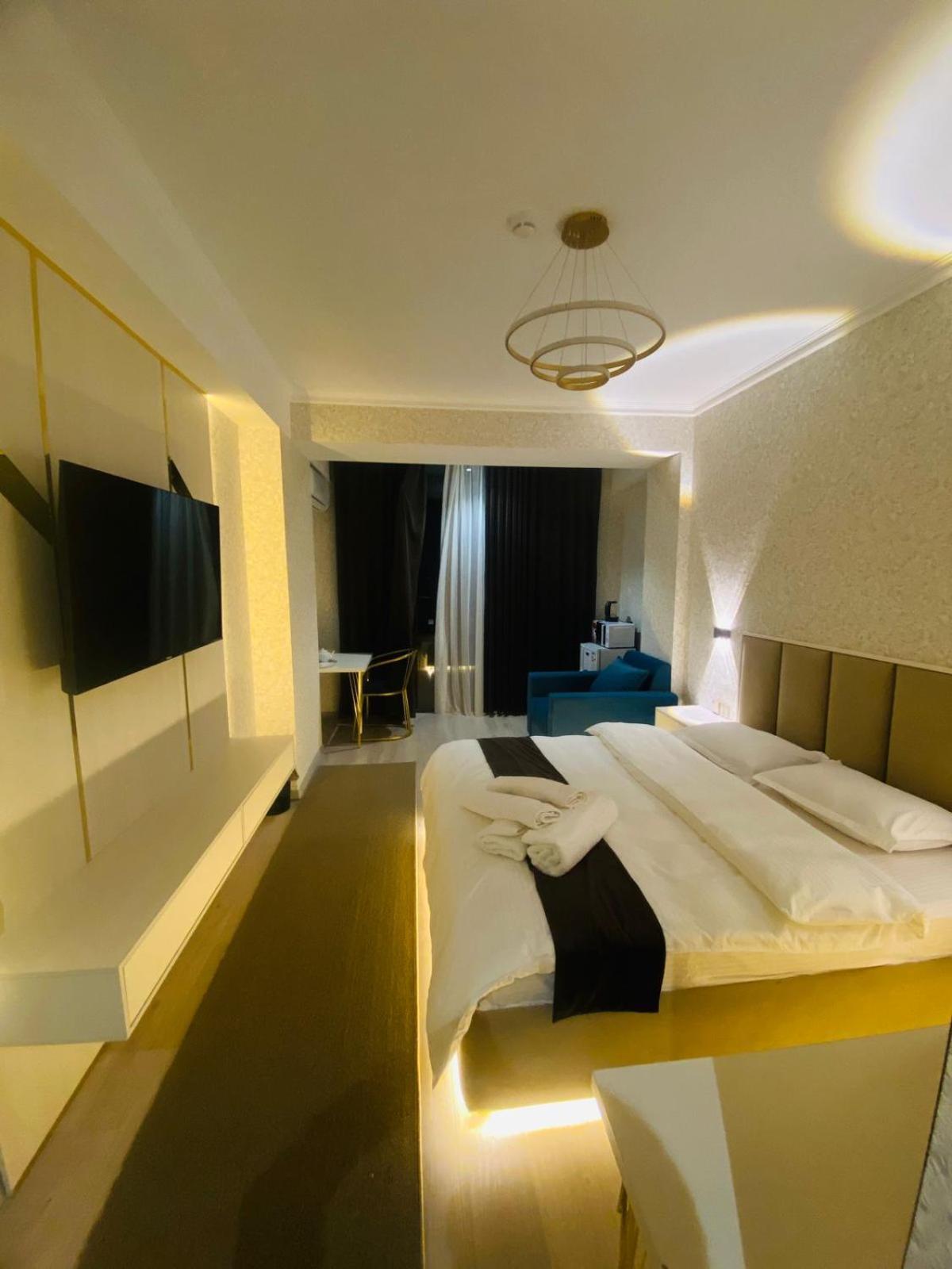 Baland Hotel Duşanbe Dış mekan fotoğraf