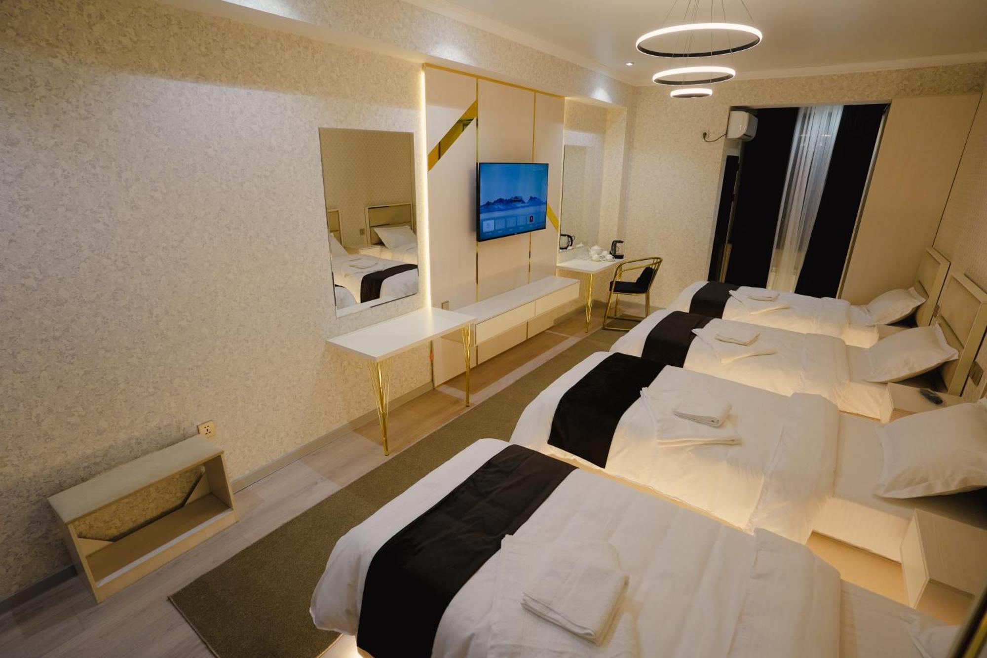 Baland Hotel Duşanbe Dış mekan fotoğraf