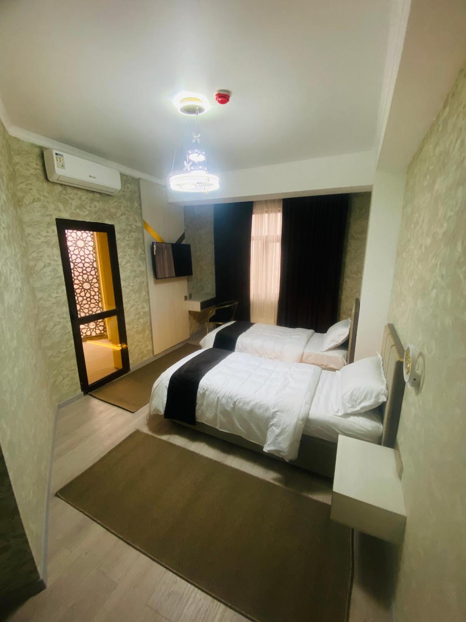 Baland Hotel Duşanbe Dış mekan fotoğraf