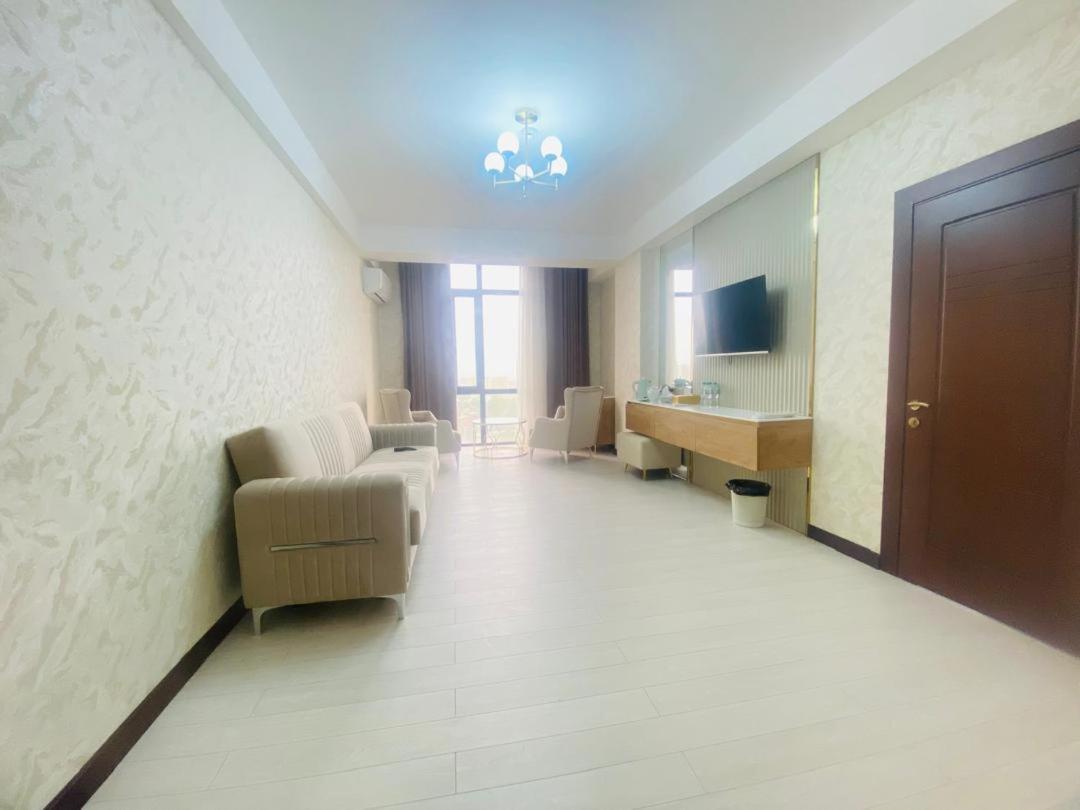 Baland Hotel Duşanbe Dış mekan fotoğraf