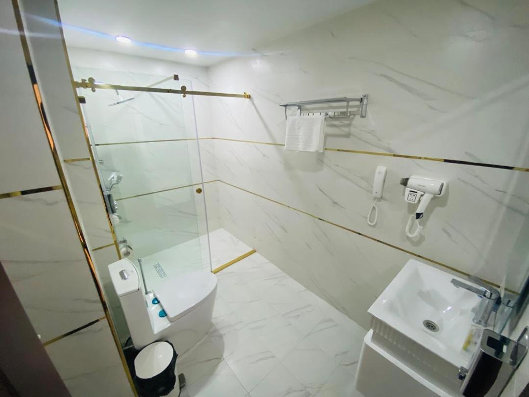 Baland Hotel Duşanbe Dış mekan fotoğraf