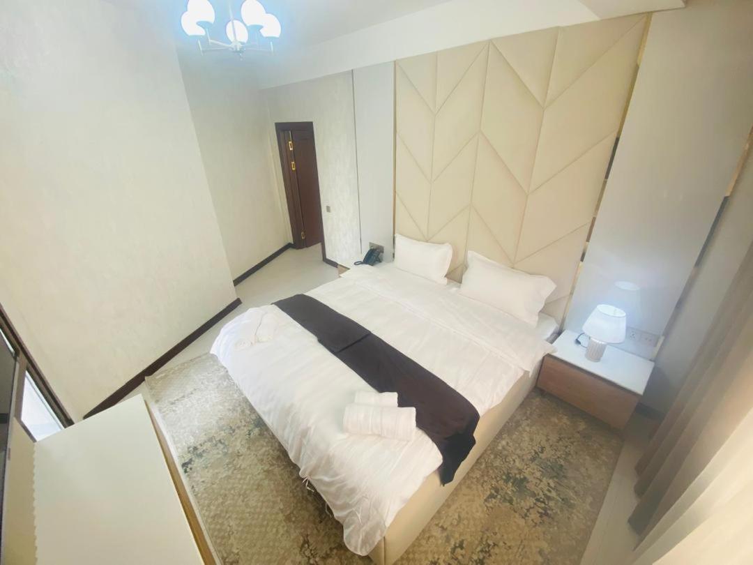 Baland Hotel Duşanbe Dış mekan fotoğraf